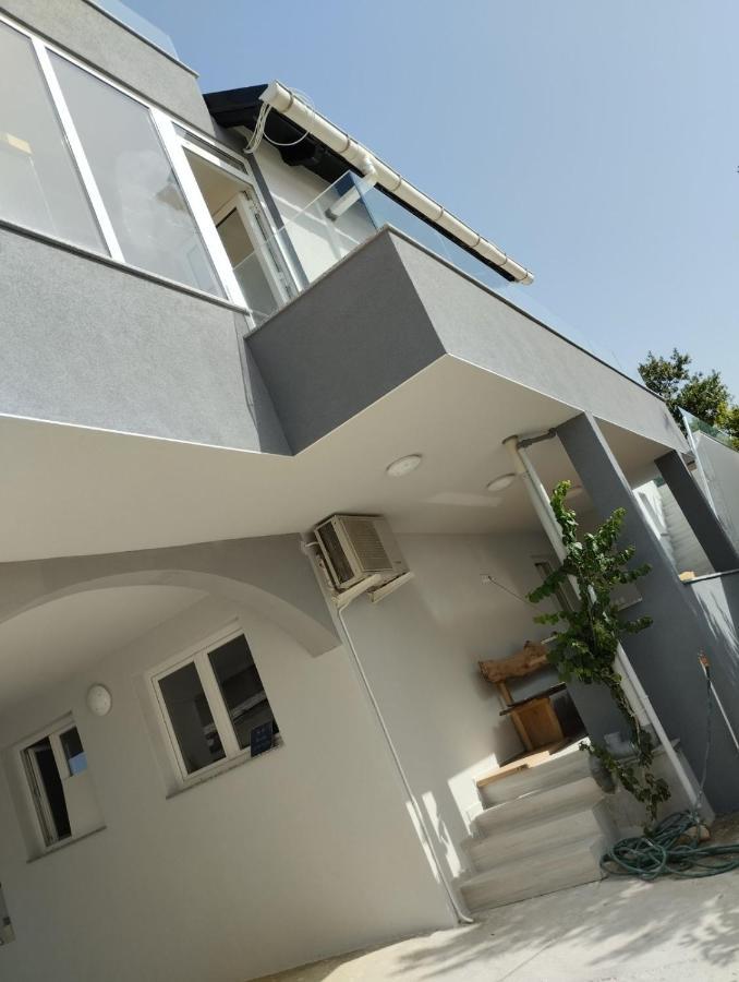 Apartment Sun Vir Exteriör bild