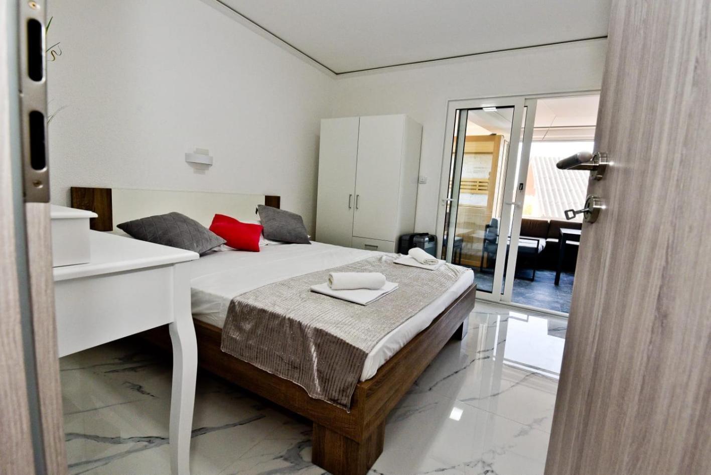 Apartment Sun Vir Rum bild